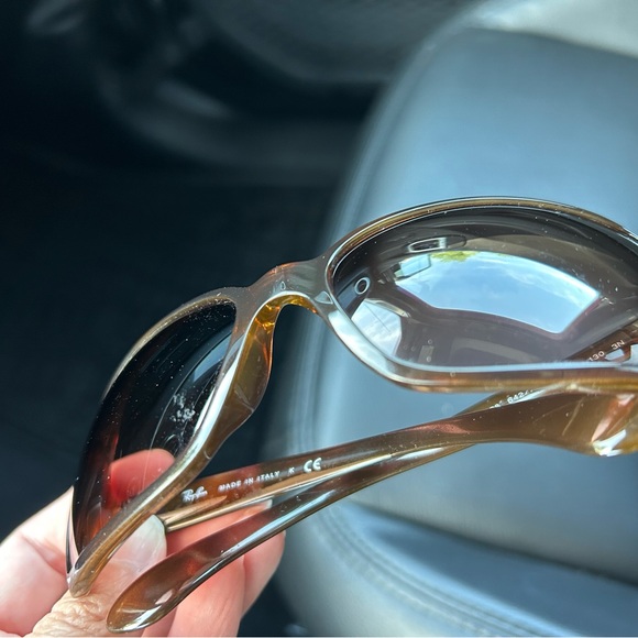 Ray-Ban 4068 tortoise shell sunglasses - Picture 3 of 14
